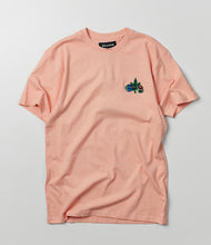 Load image into Gallery viewer, REA| Peach “Don’t Panic” tee